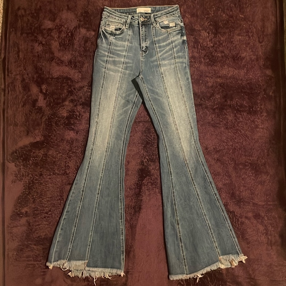VERVET - LOS ANGELES  SIZE 26 High Waisted Bell Bottom Jeans